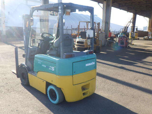 Xe nâng điện 2.5 tấn Komatsu model FB25EX-11 serial 816388 - Ảnh 4