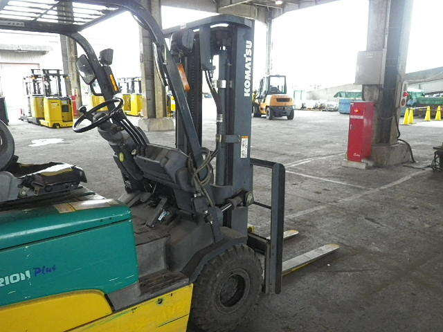 Xe nâng điện Komatsu 2 tấn FB20EXL-11 - Ảnh 3