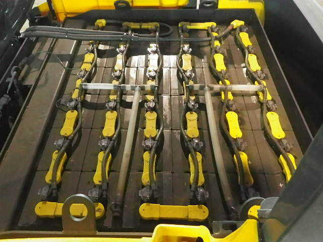 Xe nâng điện Komatsu 2.0 tấn, FB20-101554 sản xuất năm 2016 - Ảnh 3