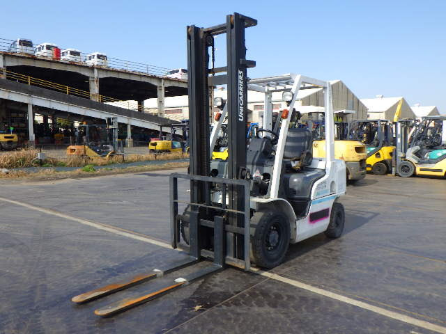 Xe nâng xăng UNICARRIERS 2.5 tấn UNI-EBT-P1F2 - Ảnh 3