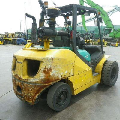 xenang-xe-nang-dau-komatsu-4-5-tan-fd45t-10-seri-134647-san-xuat-nam-2010-7.jpg