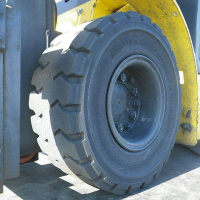 xenang-xe-nang-dien-2-5-tan-komatsu-fe25-1-serial-305926-9.jpg