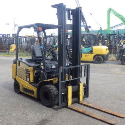 xenang-xe-nang-dien-2-5-tan-komatsu-fe25-1-serial-306745-3.jpg