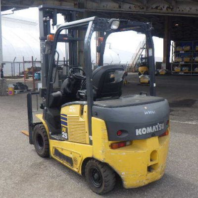 xenang-xe-nang-dien-2-5-tan-komatsu-fe25-1-serial-306745-5.jpg