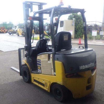 xenang-xe-nang-dien-komatsu-2-5-tan-fe25-1-seri-307216-san-xuat-nam-2019-4.jpg