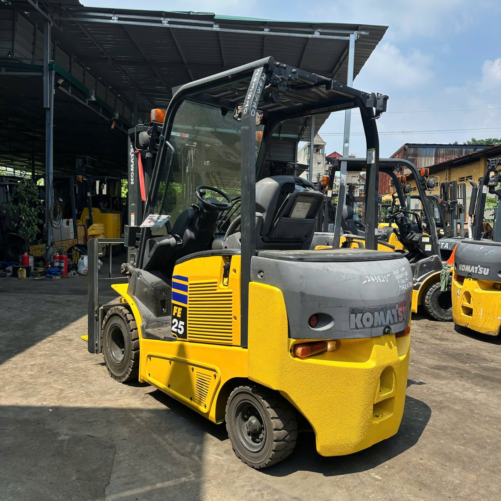 Xe nâng điện Komatsu 2.5 tấn FE25H-1 (310376) - Ảnh 5