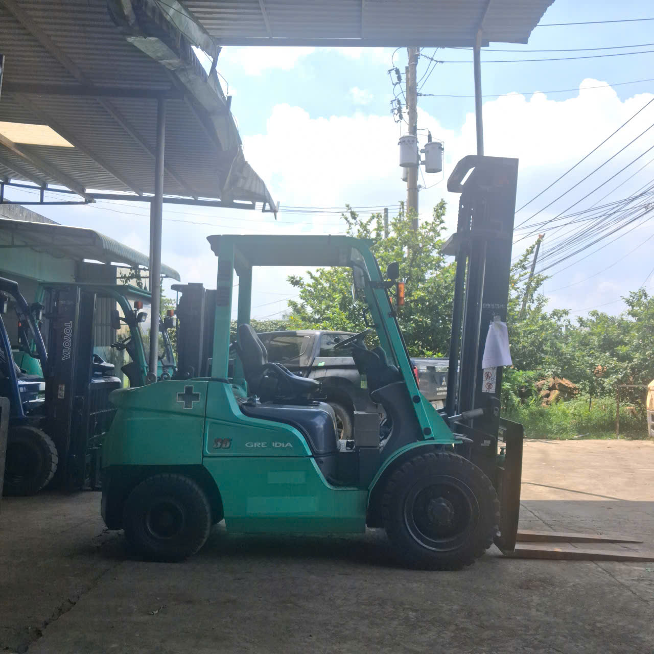 xenang-xe-nang-dau-mitsubishi-3-5-tan-fd35at-seri-f14e-80347-san-xuat-nam-2010-1-1.jpg